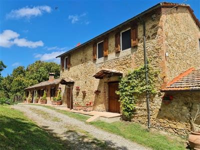 casa indipendente in vendita a Prato in zona Casale