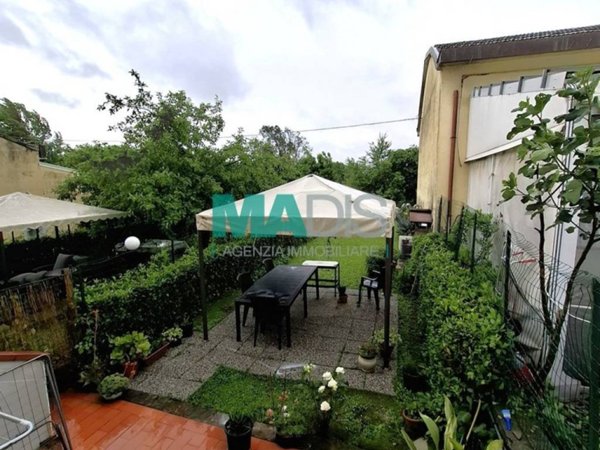 appartamento in vendita a Prato in zona Casale