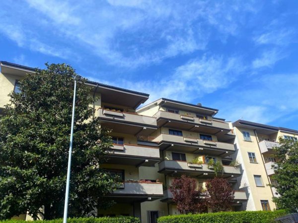 appartamento in vendita a Prato in zona Santa Lucia