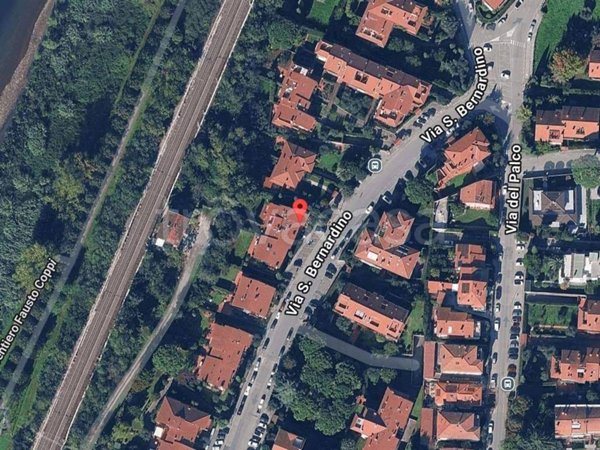 casa indipendente in vendita a Prato