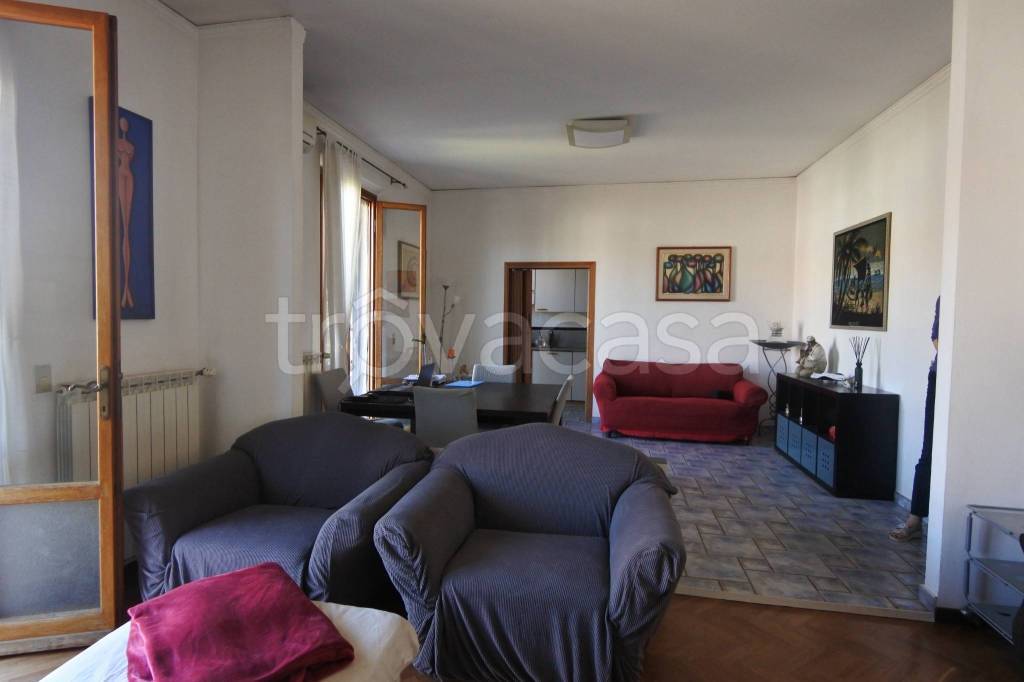 appartamento in vendita a Prato in zona Narnali