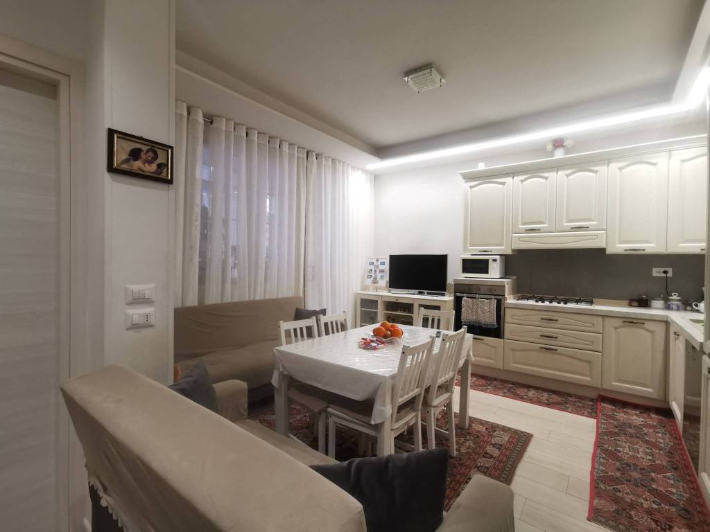 appartamento in vendita a Prato in zona San Giusto