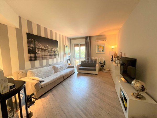 casa indipendente in vendita a Prato