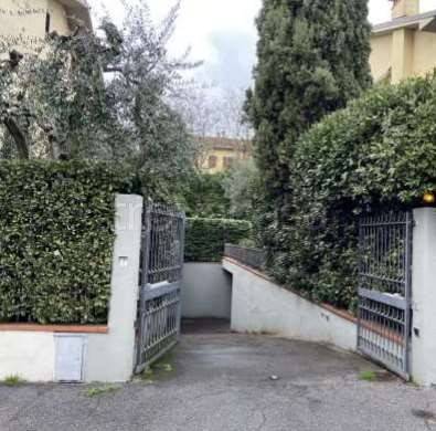 appartamento in vendita a Prato in zona La Querce