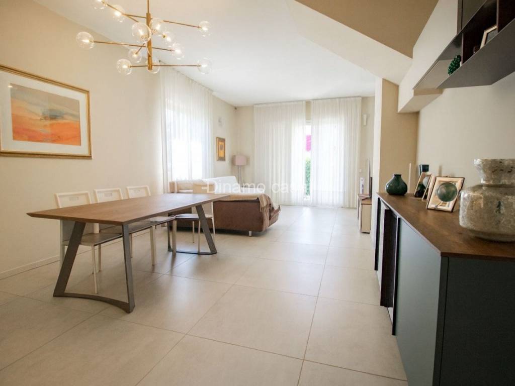 casa indipendente in vendita a Prato in zona La Macine