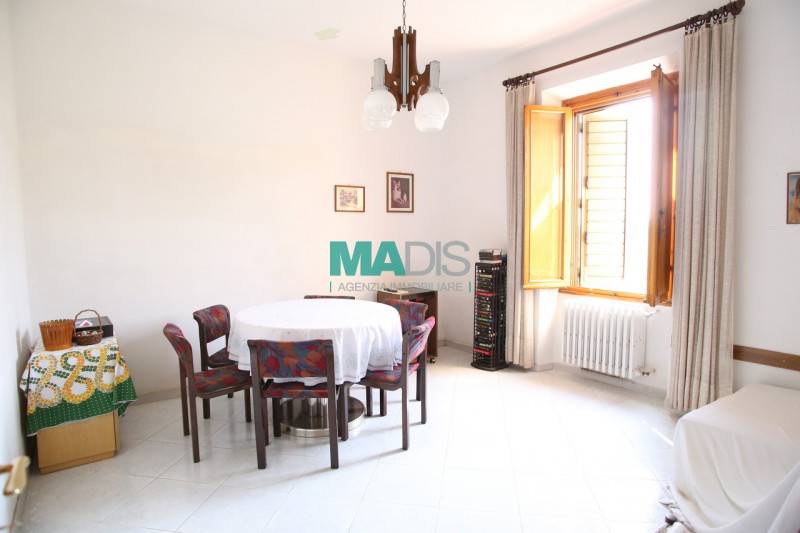 casa indipendente in vendita a Prato in zona Narnali