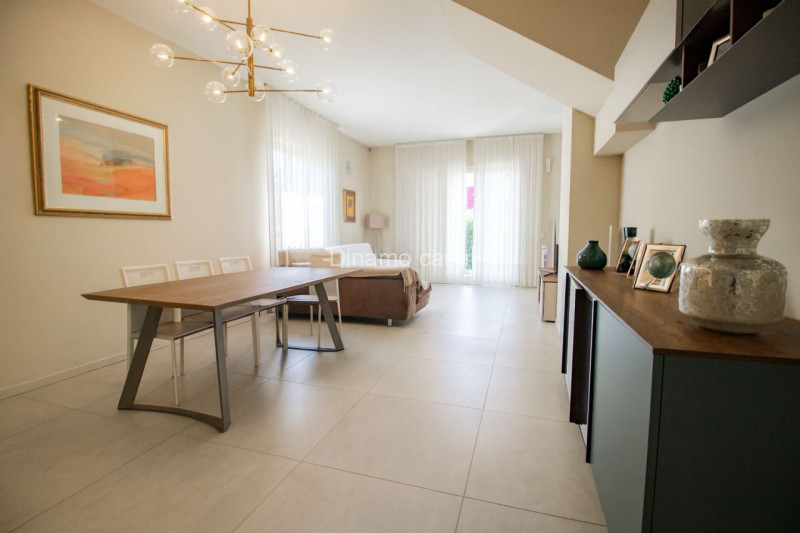 casa indipendente in vendita a Prato in zona La Macine