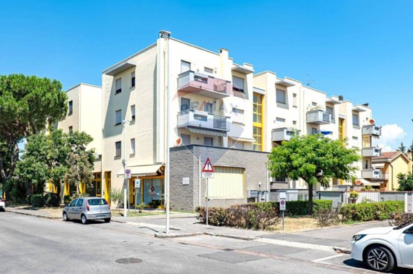 negozio in vendita a Prato