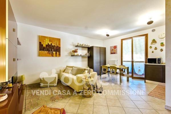 appartamento in vendita a Prato in zona Tavola