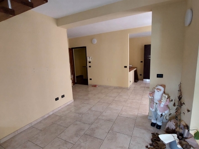 appartamento in vendita a Prato in zona Iolo