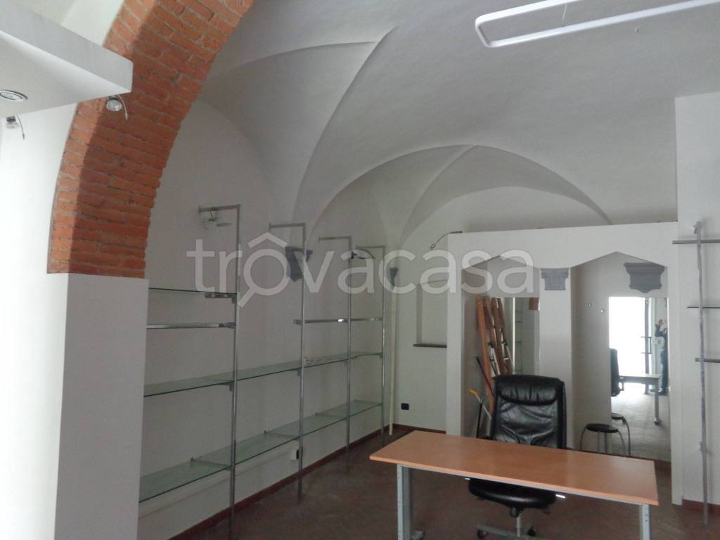 negozio in vendita a Prato