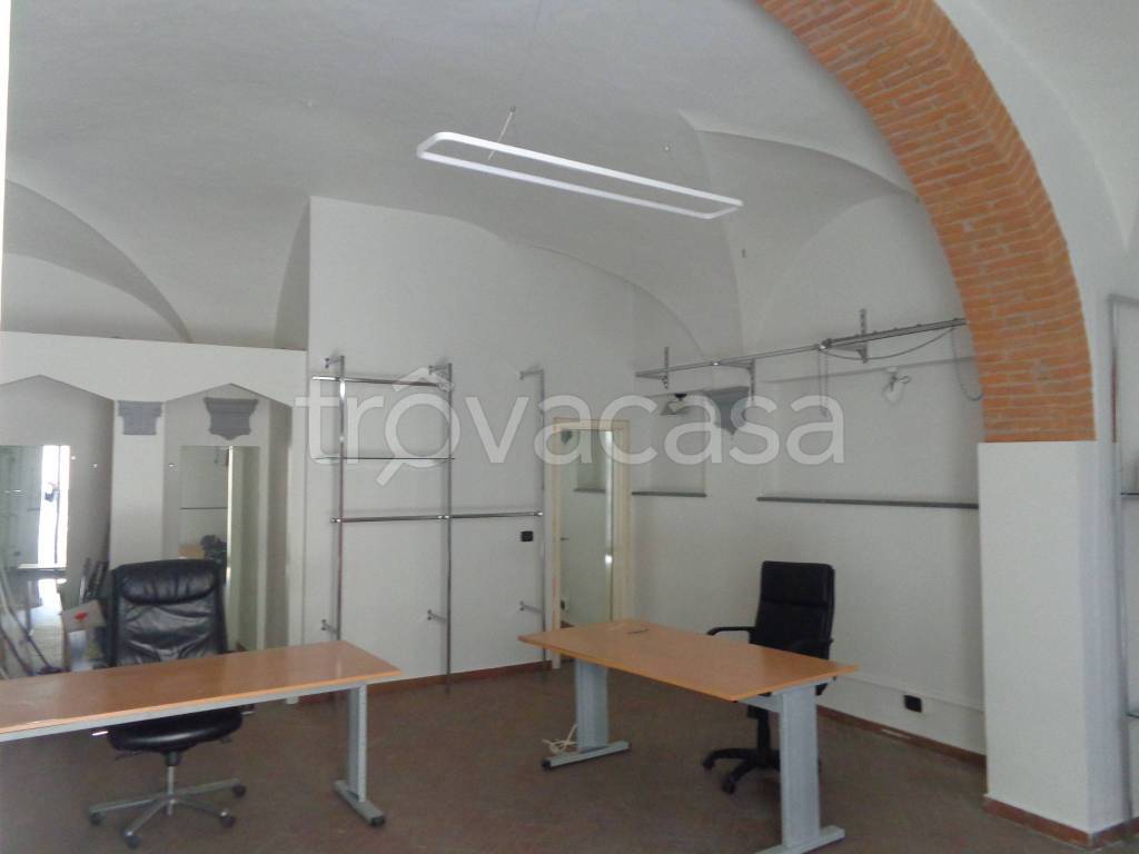 negozio in vendita a Prato