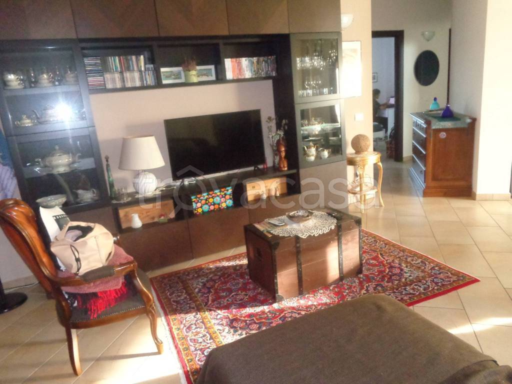 appartamento in vendita a Prato in zona Iolo