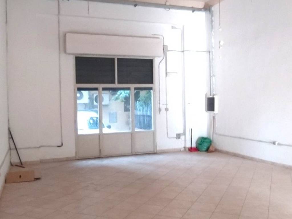 negozio in vendita a Prato