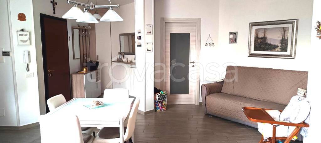 appartamento in vendita a Prato in zona Viaccia