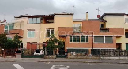 casa indipendente in vendita a Prato in zona Galceti