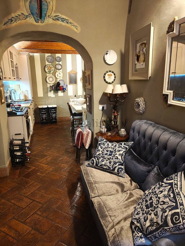 casa indipendente in vendita a Prato