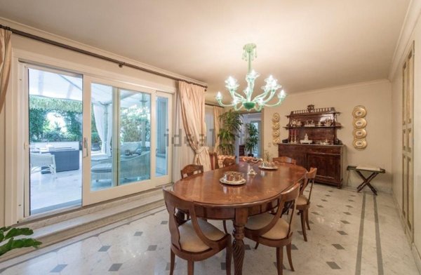 casa indipendente in vendita a Prato