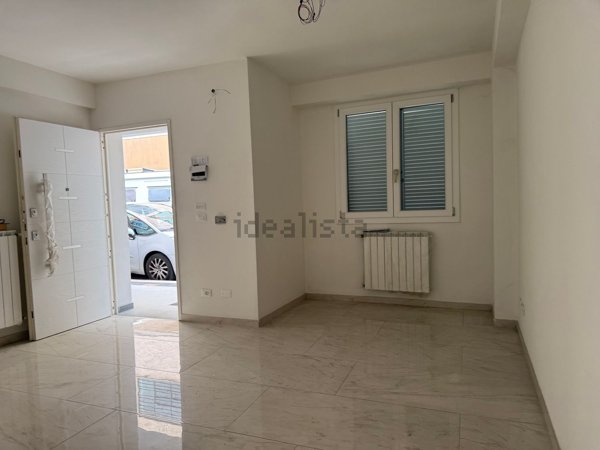 casa indipendente in vendita a Prato