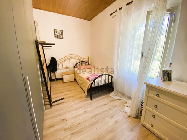 casa indipendente in vendita a Prato in zona Castelnuovo