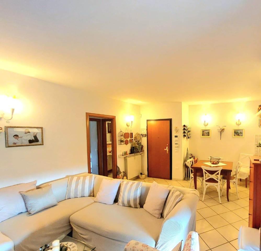 appartamento in vendita a Prato in zona Grignano