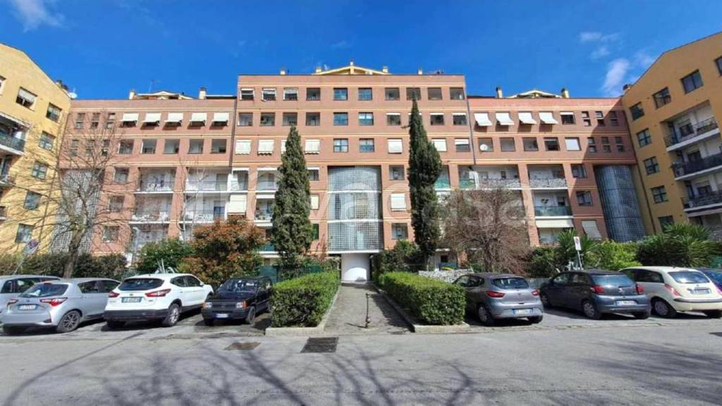 appartamento in vendita a Prato in zona Purgatorio