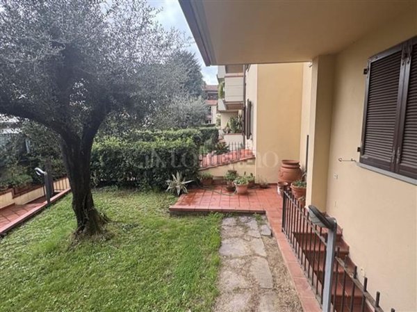 appartamento in vendita a Prato in zona Carteano