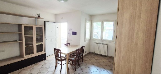 appartamento in vendita a Prato in zona Iolo