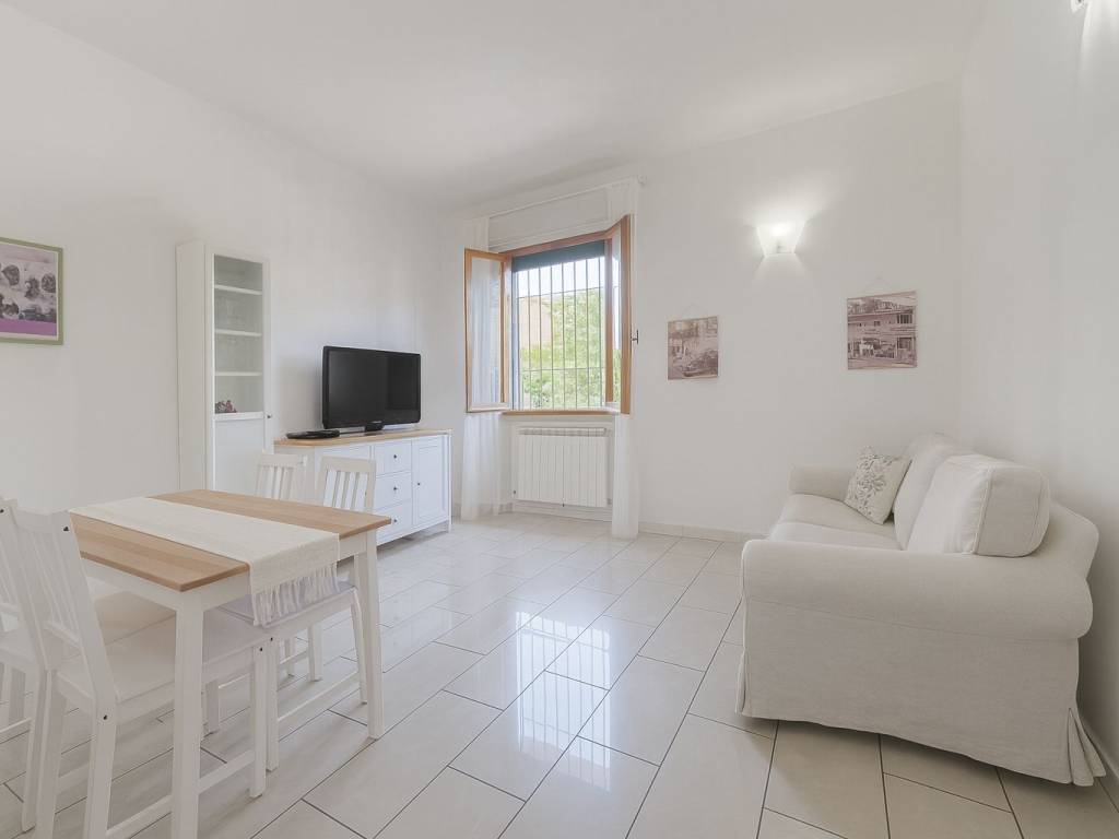 appartamento in vendita a Prato in zona Viaccia