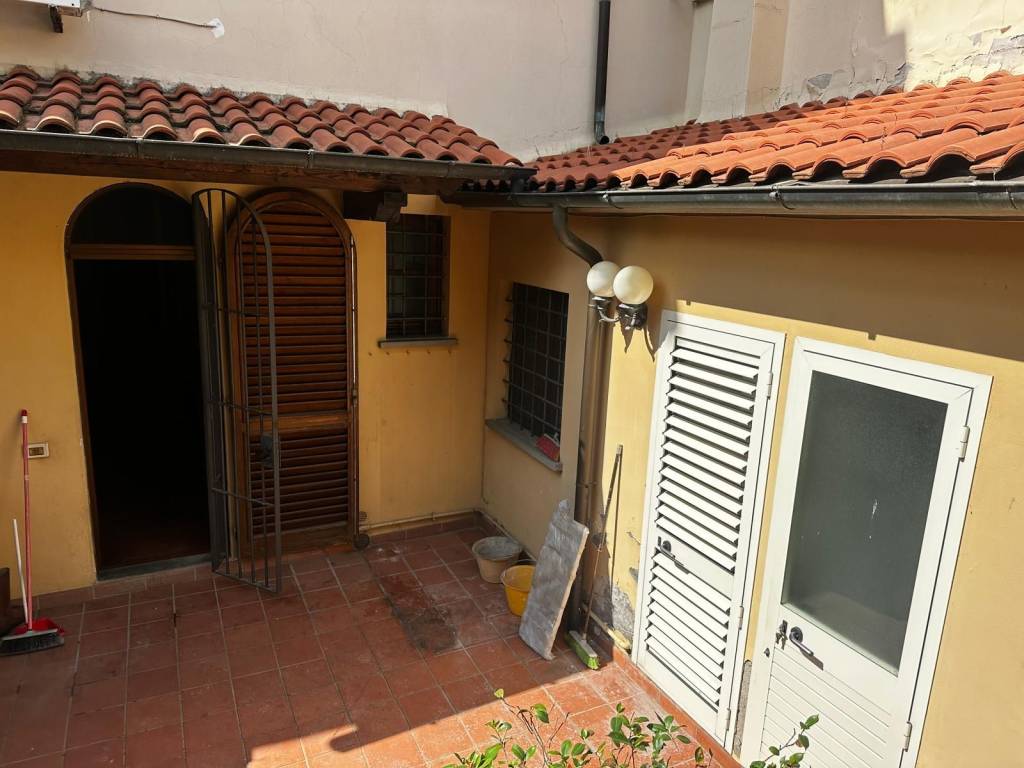 casa indipendente in vendita a Prato in zona La Querce