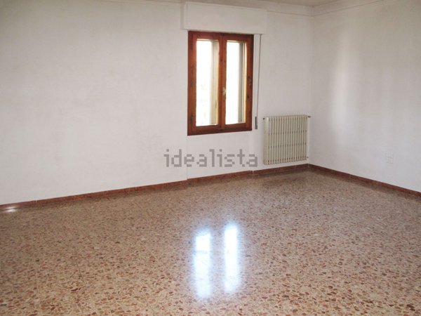 appartamento in vendita a Prato in zona Fontanelle