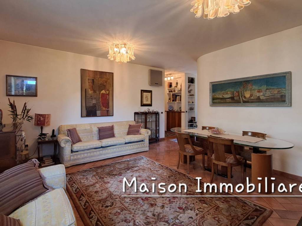 appartamento in vendita a Prato in zona Sant'Ippolito