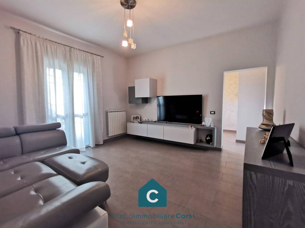 casa indipendente in vendita a Prato in zona San Giusto
