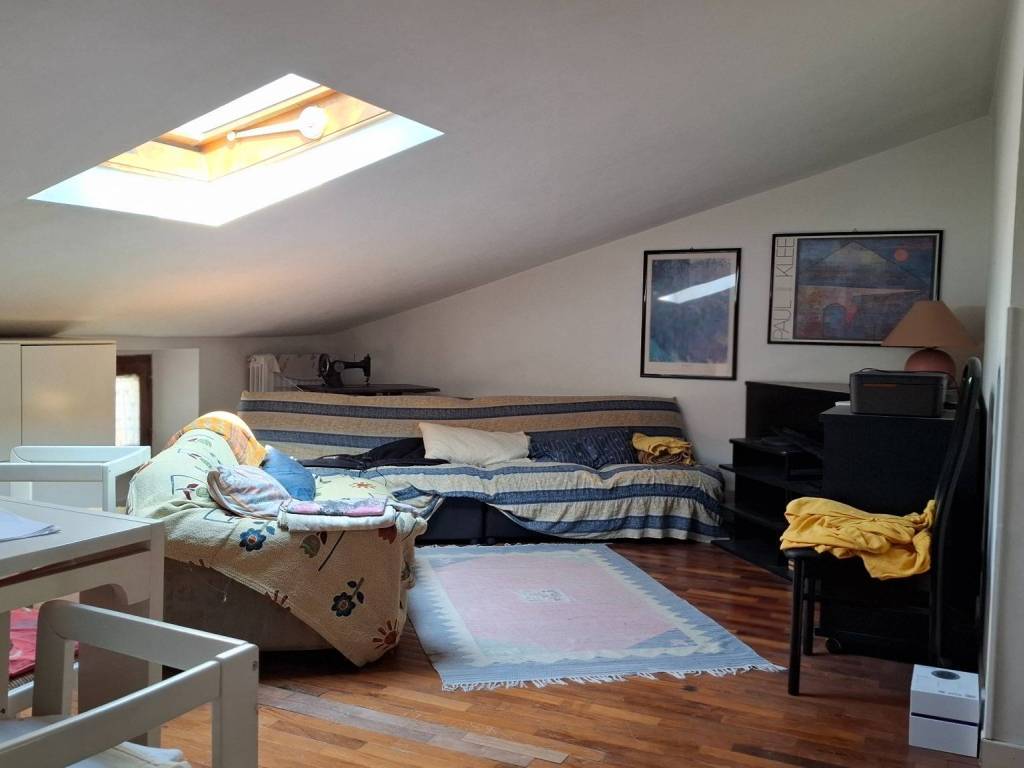 casa indipendente in vendita a Prato in zona Narnali