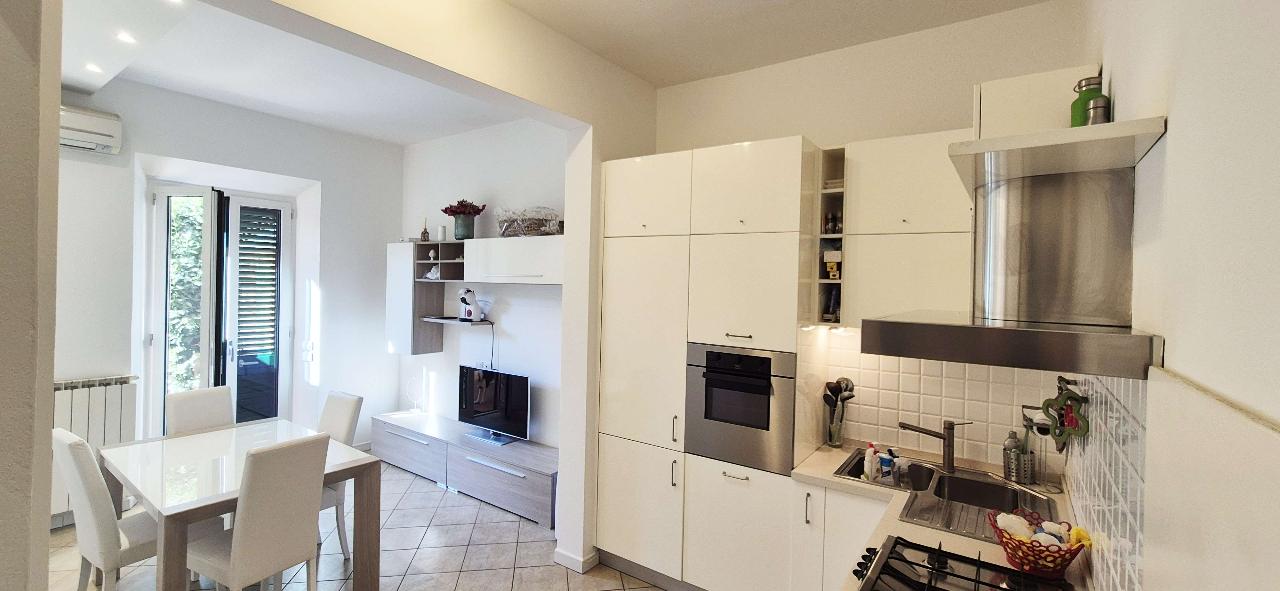 appartamento in vendita a Prato in zona La Macine