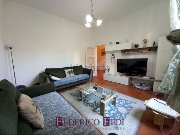 casa indipendente in vendita a Prato