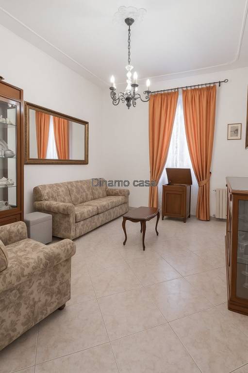 appartamento in vendita a Prato in zona Fontanelle