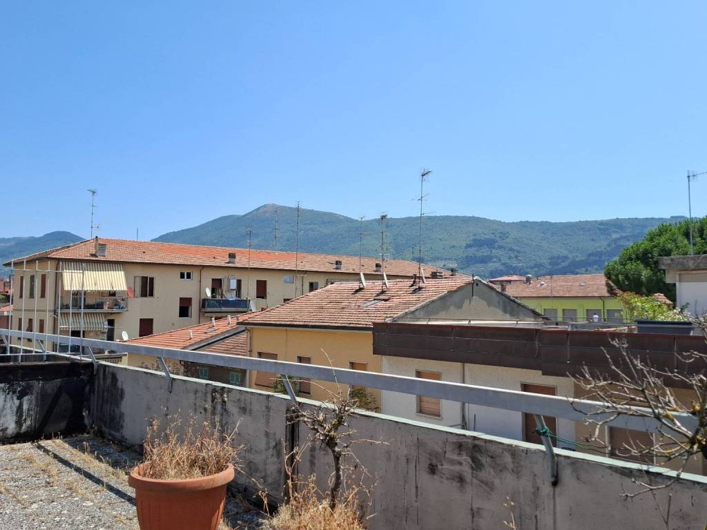 appartamento in vendita a Prato