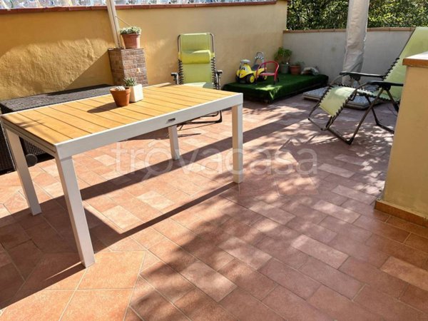 appartamento in vendita a Prato in zona Iolo