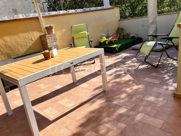 appartamento in vendita a Prato in zona Iolo