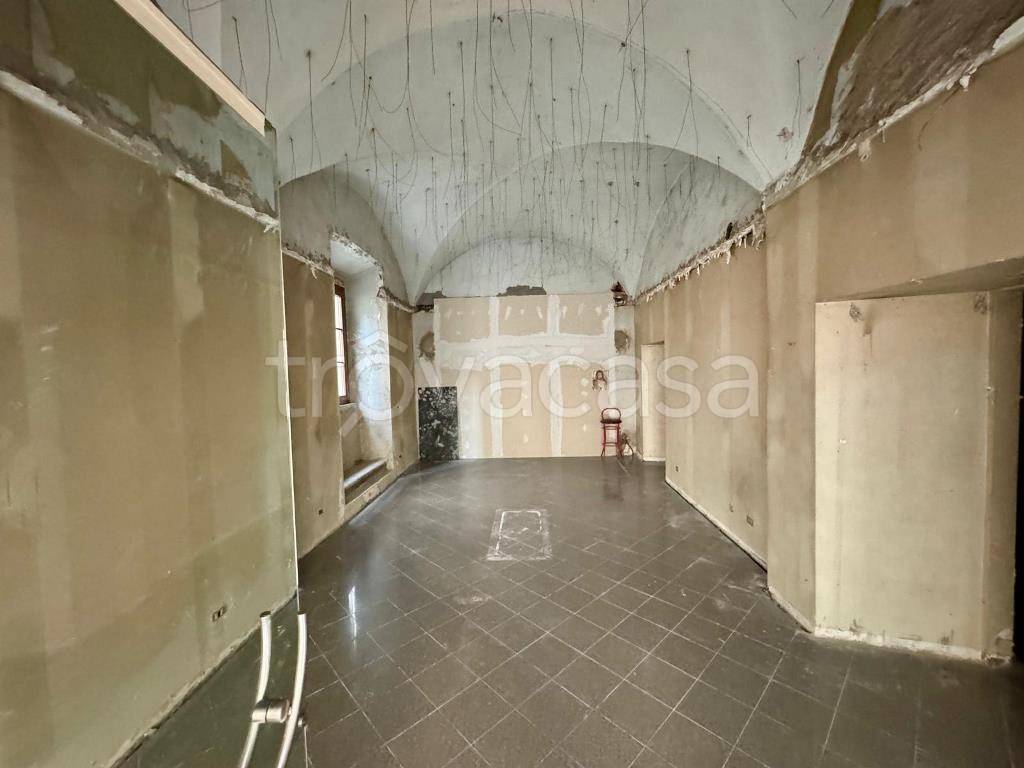 negozio in vendita a Prato