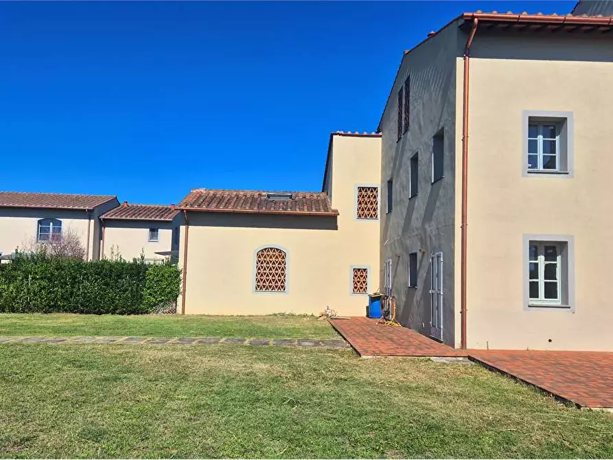 casa indipendente in vendita a Prato in zona Casale