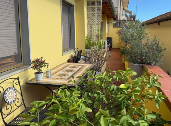 casa indipendente in vendita a Prato in zona La Querce