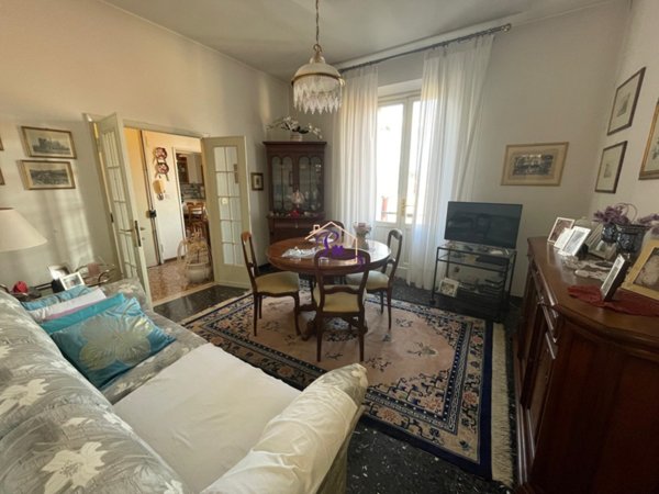 appartamento in vendita a Prato in zona Grignano