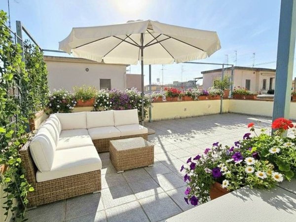 casa indipendente in vendita a Prato in zona Grignano