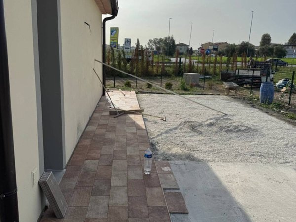 appartamento in vendita a Prato in zona Viaccia