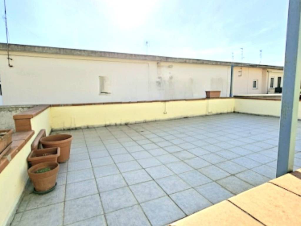 casa indipendente in vendita a Prato in zona Grignano