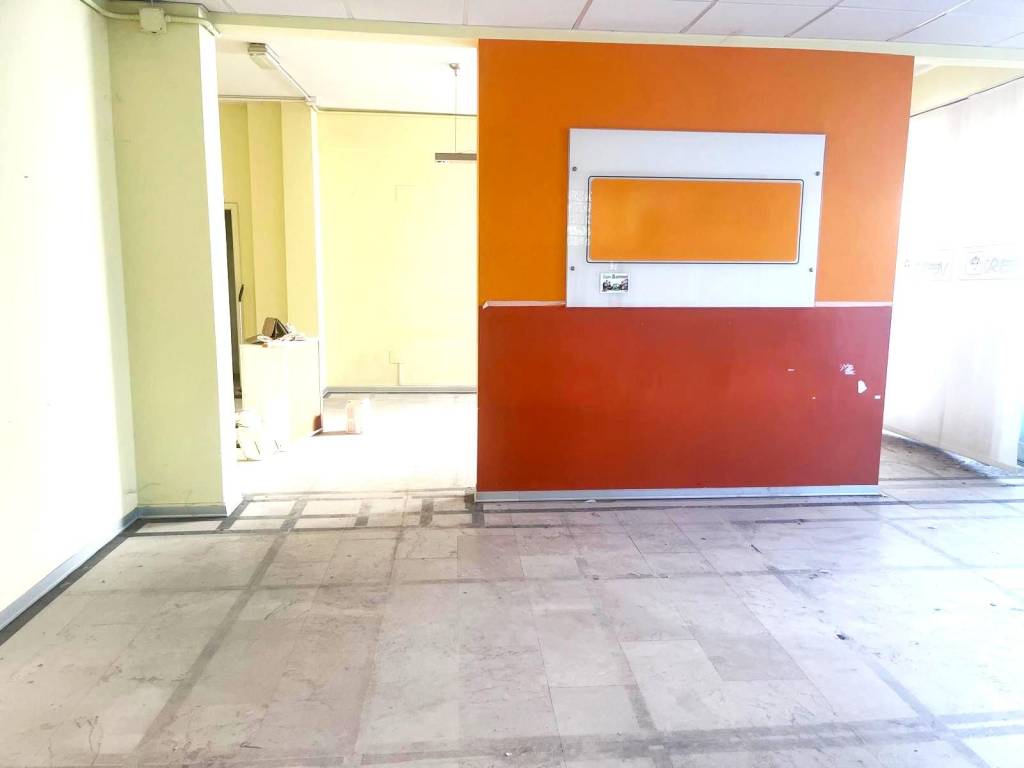 negozio in vendita a Prato