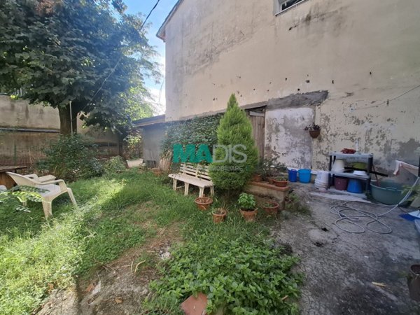 casa indipendente in vendita a Prato in zona Galciana