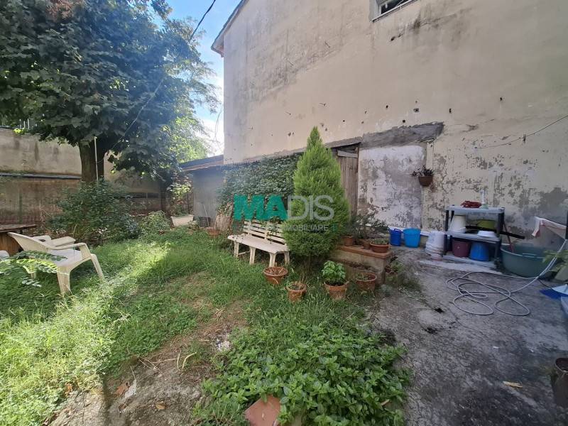 casa indipendente in vendita a Prato in zona Galciana